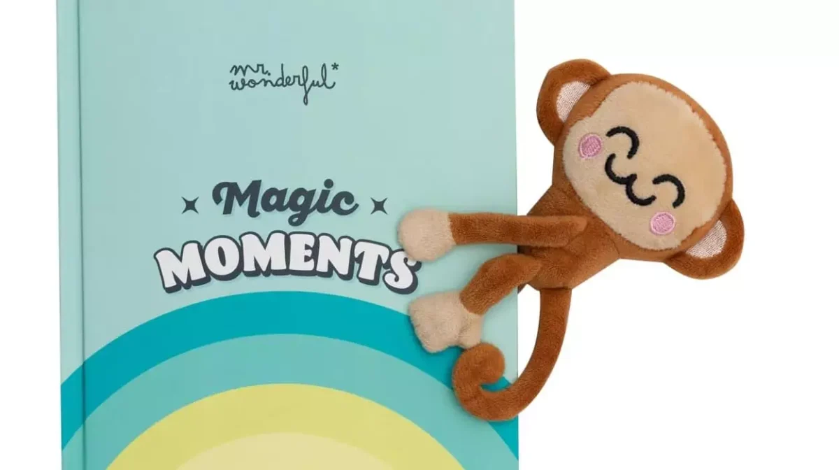 Un mono que abraza tu libreta: Mr. Wonderful Magic Moments con 192 páginas pautadas