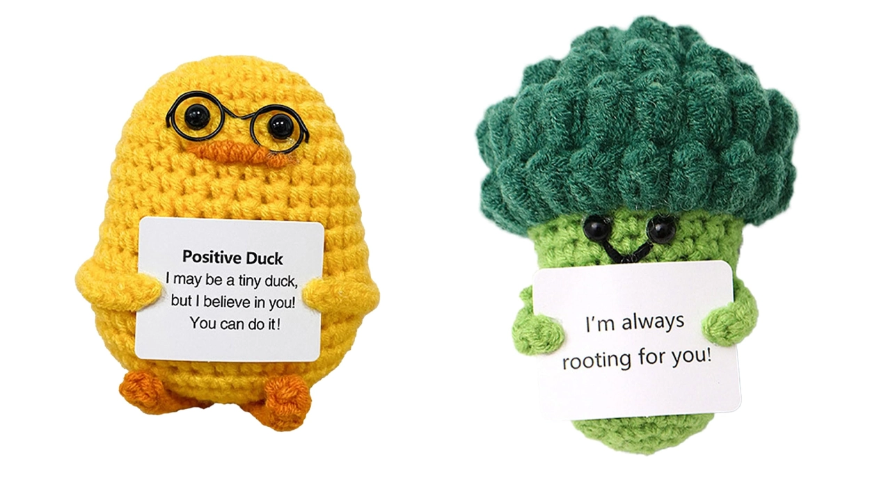 muñeco de punto Pocket Hug Positive Duck