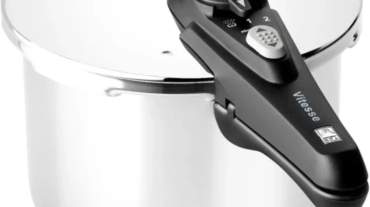 Olla express BRA Vitesse de 4 litros en acero inoxidable, apta para todo tipo de cocinas