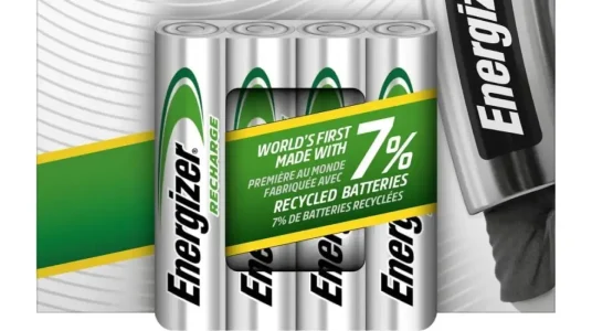 4 Pilas recargables Energizer Recharge Universal AAA