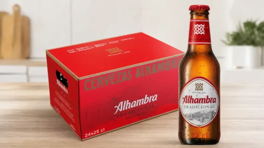 Pack de 24 botellas de cerveza Alhambra Tradicional, lager suave