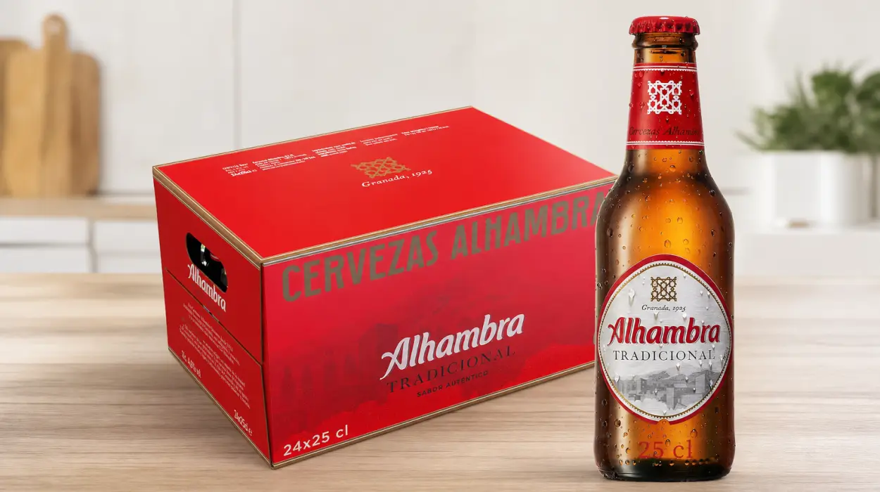 Pack de 24 botellas de cerveza Alhambra Tradicional, lager suave