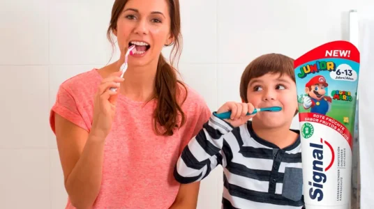 Pack x2 Pasta de Dientes Signal Junior 6-13 años de 75 ml