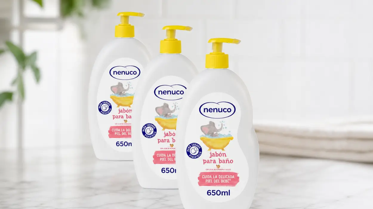 Pack x3 Jabón Nenuco para cuerpo y cabello con leche de almendras de 650 ml