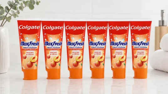 Pack de 6 pastas dentales Colgate Max Fresh Fruit Fusion de melocotón y crema
