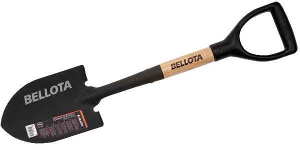 Pala multiusos pequeña Bellota 5526 con mango anilla