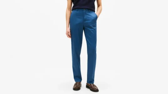 Pantalón chino Tommy Hilfiger Core Harlem Essential Twill de corte relajado para hombre