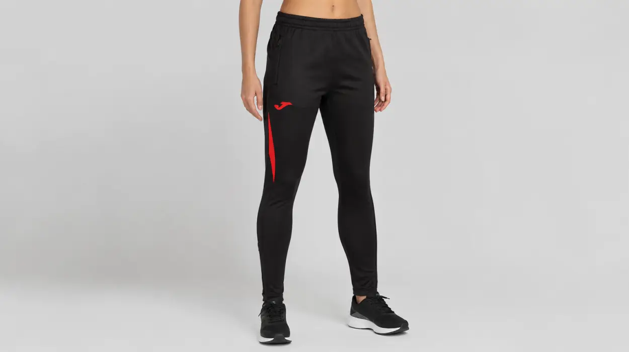 Pantalón largo Joma Championship VII con cintura ajustable y bolsillos con cremallera