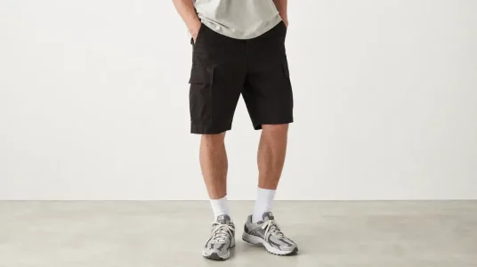 Pantalones cortos cargo Levi's para hombre en color meteorita