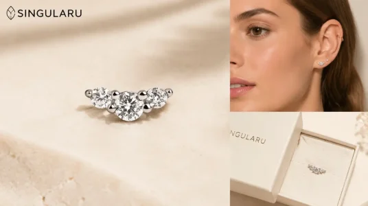 Pendiente suelto Freesia Spark de Singularu en plata de ley 925 con baño de rodio y cierre de tuerca a presión