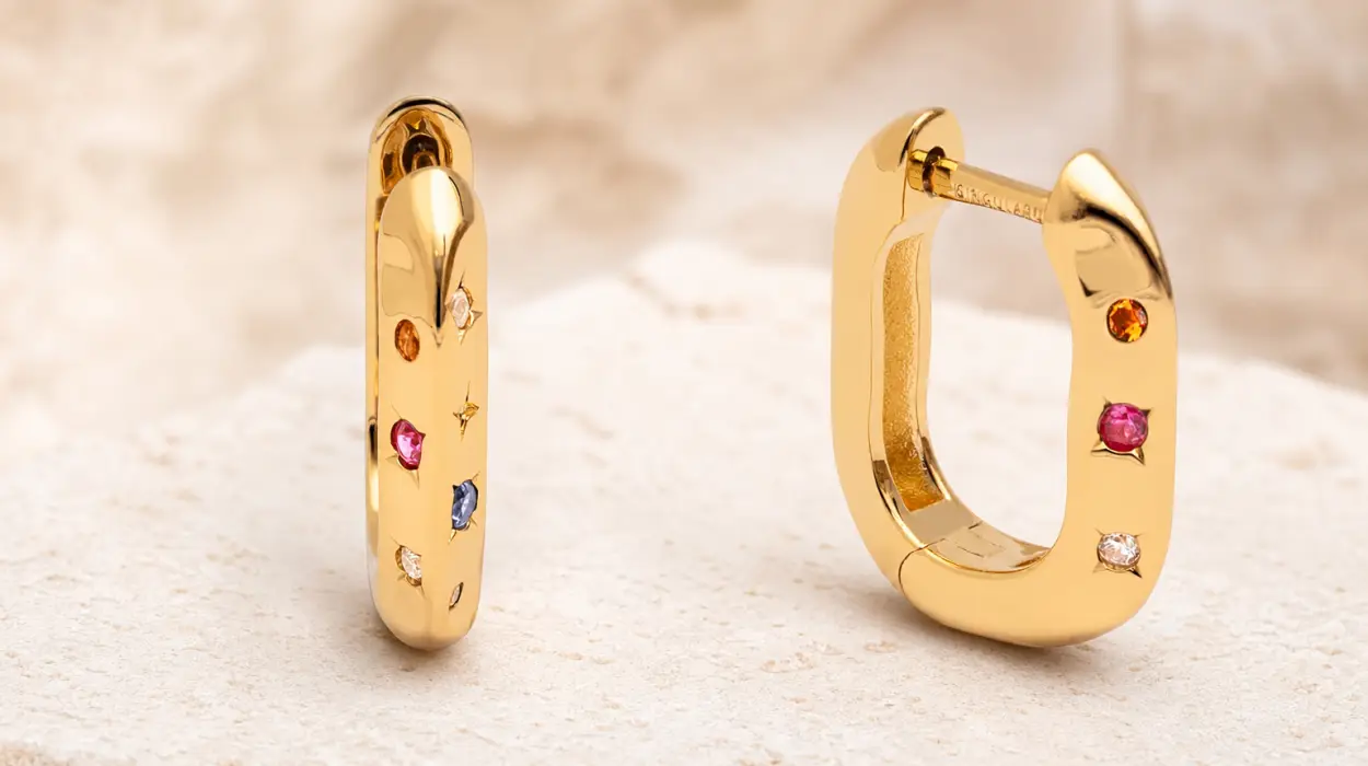 Pendientes de aro Singularu Pebbles para mujer con baño de oro