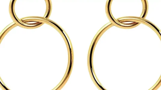 Chollo Pendientes Singularu Sister de latón con acabado en baño de oro de 18 Kt
