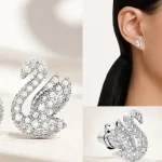 Pendientes versátiles y llamativos de la colección Swarovski Swan