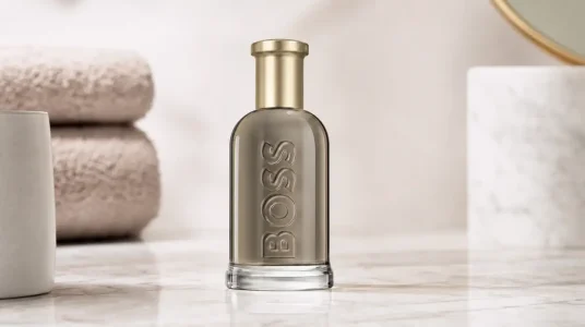 Eau de parfum BOSS Bottled para hombre de 100 ml con notas de manzana, cardamomo y vetiver