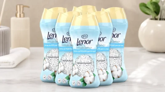 Perlas de perfume Lenor UNstoppables para 96 lavados con fragancia frescor algodón