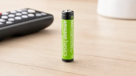 Pilas recargables Amazon Basics AAA: paquete de 24, 800 mAh