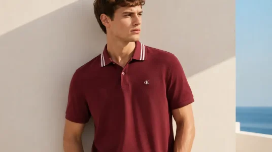 Polo Calvin Klein SS Monogram de piqué para hombre en color rojo, talla L