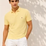 Polo de manga corta Tommy Hilfiger Core 1985 Regular Fit para hombre, color amarillo