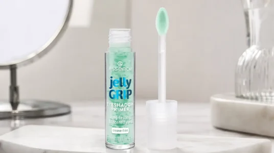 essence Jelly Grip Eyeshadow, prebase de sombra en gel de 4 ml