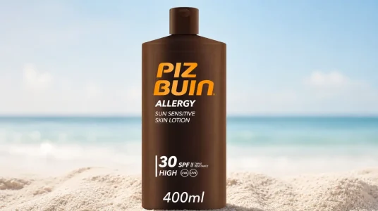 Protector solar PIZ BUIN Allergy SPF 30, 400 ml, para pieles sensibles