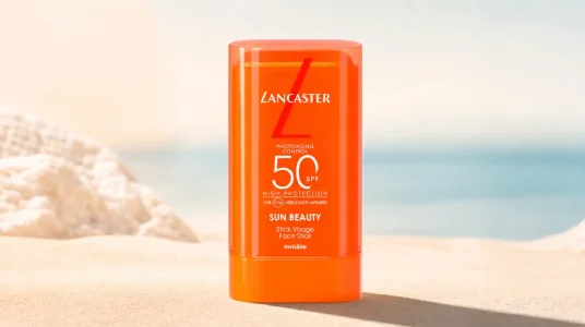 Stick protector solar Lancaster Sun Beauty Face SPF50 de 19 g, práctico y efectivo