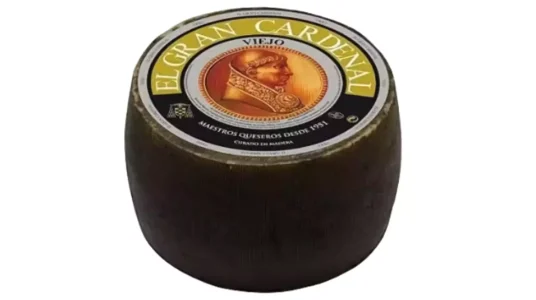 Queso El Gran Cardenal mezcla viejo entero