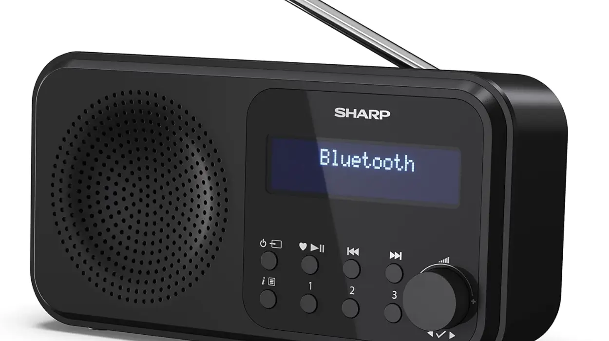 📻 Despiértate con tu música favorita: radio Sharp Tokyo con alarma y bluetooth