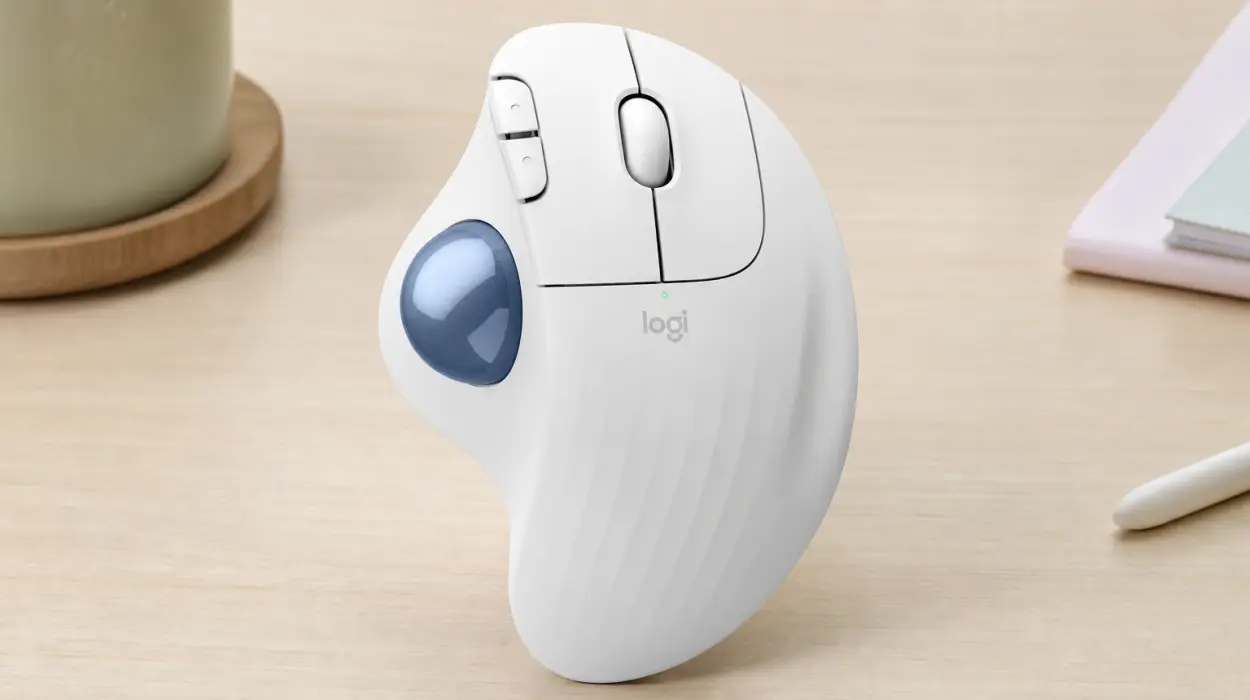 Ratón Logitech Ergo M575S inalámbrico con trackball para controlar el cursor con el pulgar