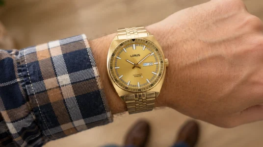 reloj-automatico-lorus-rl450bx9-dorado