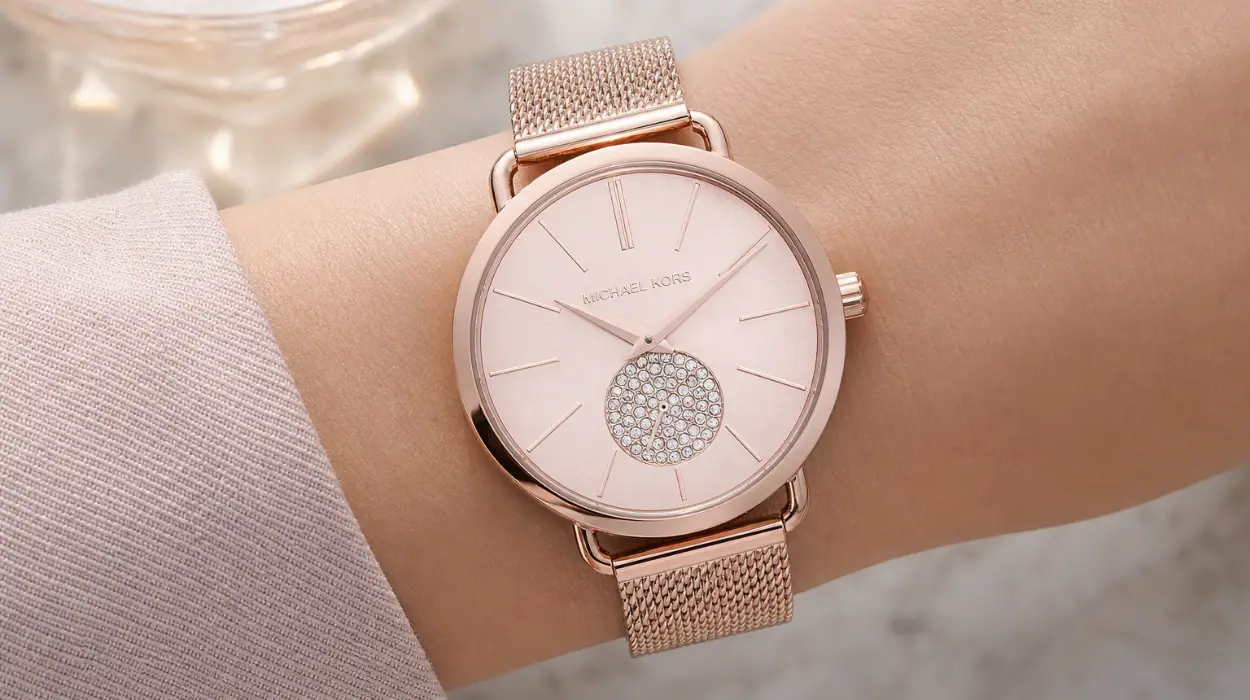 Estilo y elegancia en tu muñeca: Michael Kors Portia MK3845 para mujeres