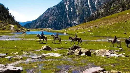 Escapada de verano a Andorra con paseo a caballo