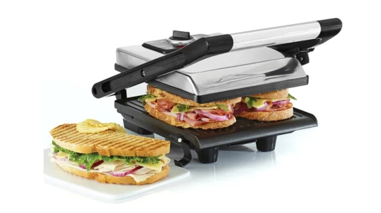 sandwichera grill Bella con tapa regulable barata