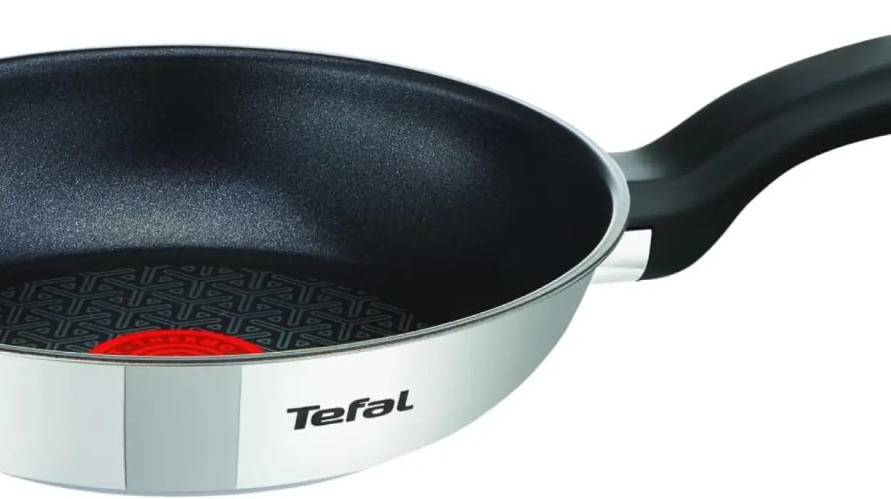 Sartén Tefal Comfort Max titanio de 20 cm, apta para inducción y lavavajillas
