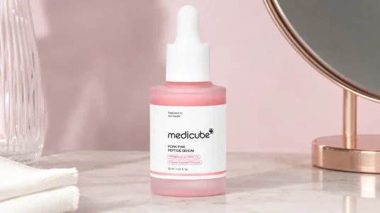 Sérum facial medicube PDRN Pink Peptide con ADN de salmón y péptidos para una piel más firme y uniforme