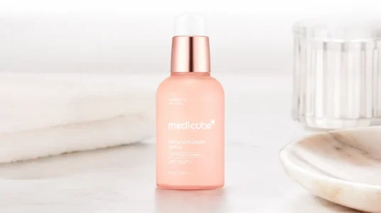 Sérum Medicube Triple Collagen de 1,85 fl oz con triple complejo de colágeno