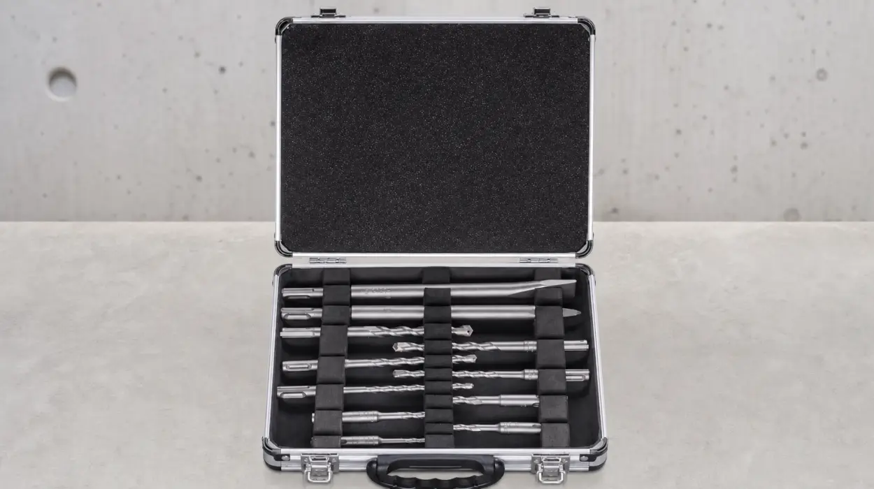 Set mixto Bosch Professional de 11 brocas y cinceles SDS plus para hormigón y mampostería