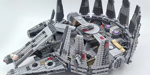 Halcón Milenario de Star Wars tipo LEGO