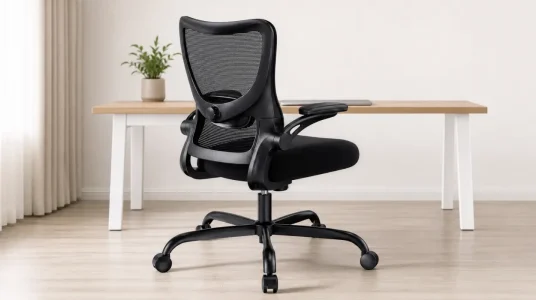 Silla de oficina ergonómica Marsail con respaldo alto de malla y soporte lumbar ajustable para mayor confort