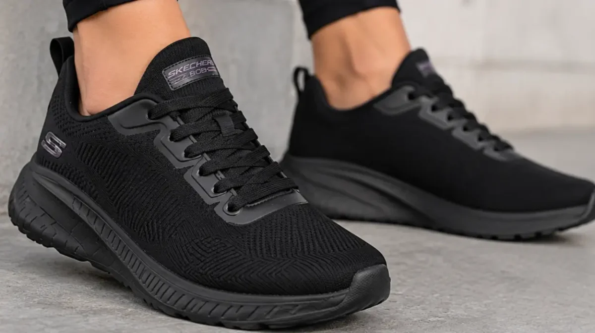 Zapatillas Skechers Bobs Squad Face Off negras para mujer