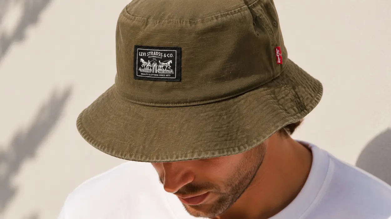 Sombrero Levi's BAY DRAWSTRING de verano con cordón ajustable