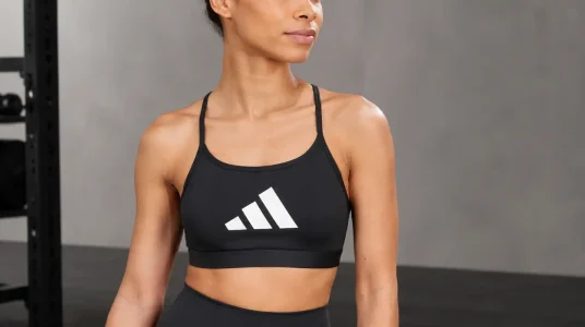 Sujetador deportivo adidas Aeroreact Graphic para mujer en negro, talla M