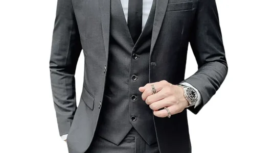 Traje actualizado de moda para hombre en color sólido, ideal para negocios o bodas
