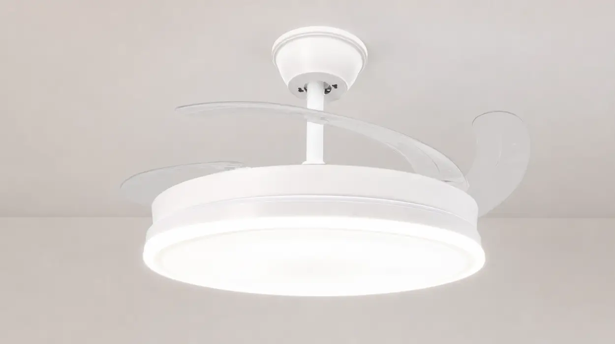Ventilador de techo LED White Olga con luz regulable y control remoto y silencioso