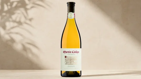 Vino blanco Martín Códax de 75 cl con uva Albariño