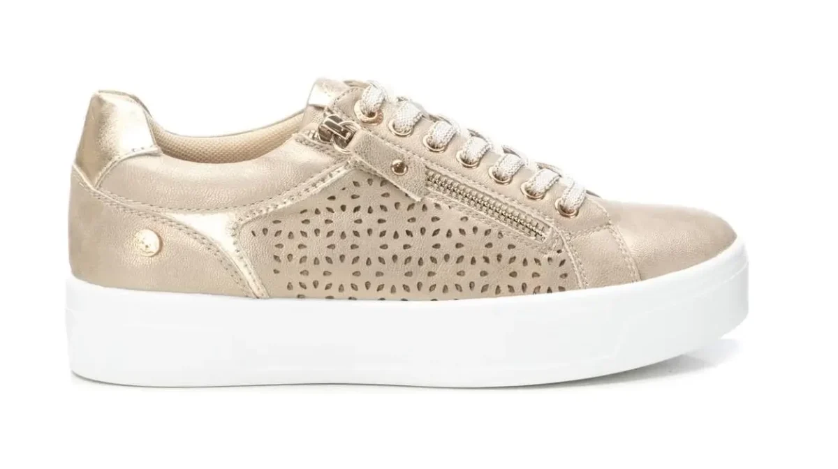 Ofertón gordo: Estas zapatillas urbanas XTI tienen un descuentazo brutal y hoy cuestan menos de 15€