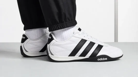 Zapatillas Adidas Adipista para hombre en blanco y negro, talla 42
