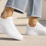 Zapatillas Adidas Breaknet para mujer, un clásico en blanco