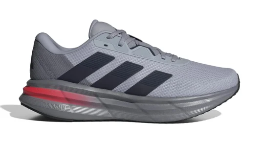 zapatillas de running Adidas Galaxy 7 en color gris y negro para hombre