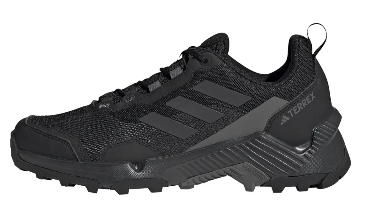 Descuentazo gordísimo en estas Adidas Terrex para mujer con las que llegarás lejos en tus aventuras