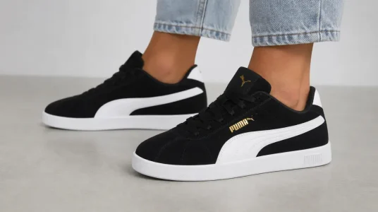 Zapatillas Puma Club II unisex en negro, blanco y dorado